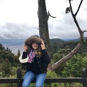 Meet your Posher, Daniela